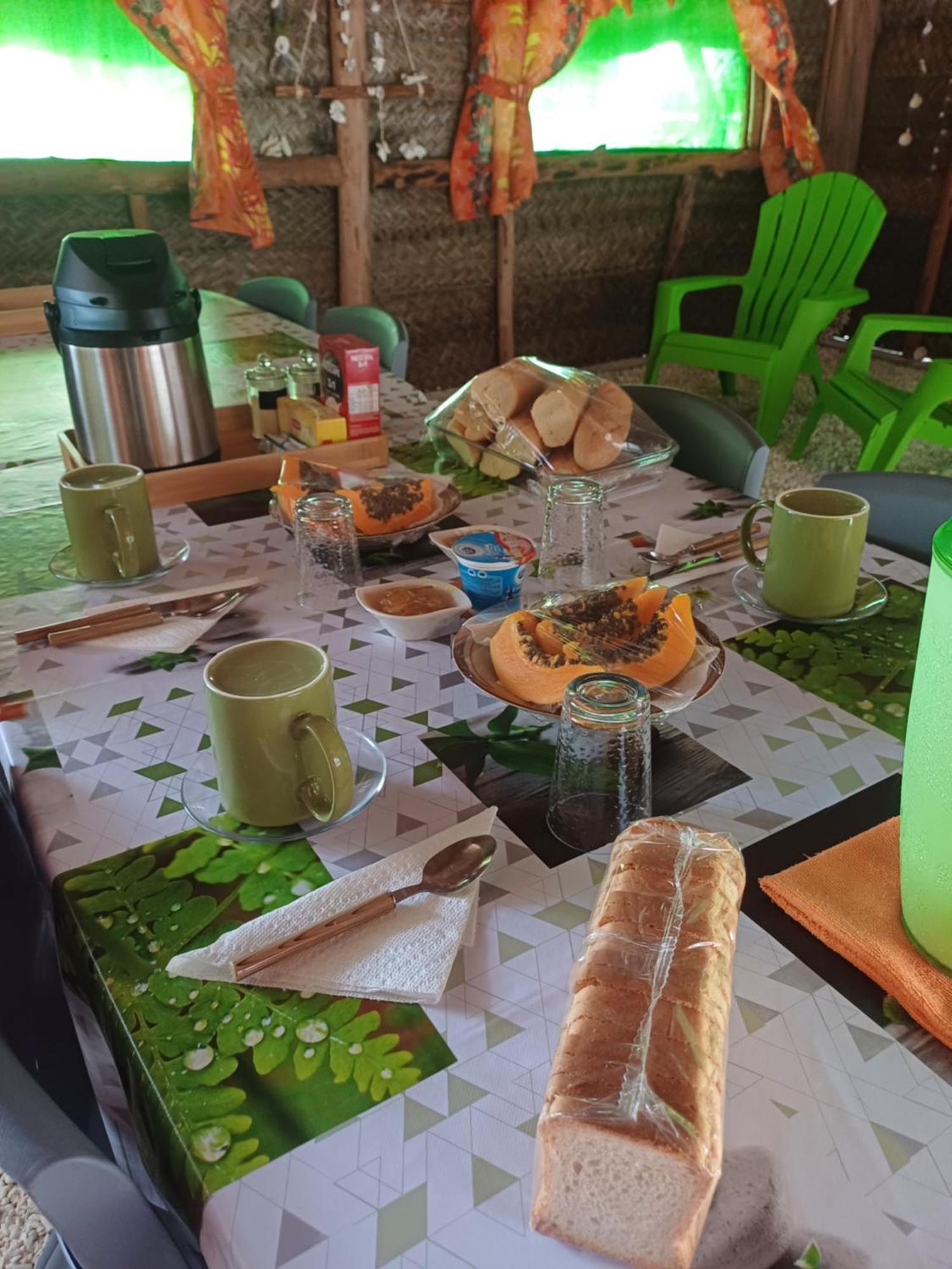 Poemanahere Island Camping A Maupiti Te-Fare-Arii Bagian luar foto
